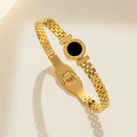 Love Hand Cuff